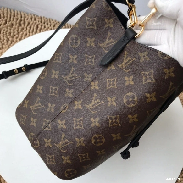 VUITTON LOUIS NÉONOÉ 0717